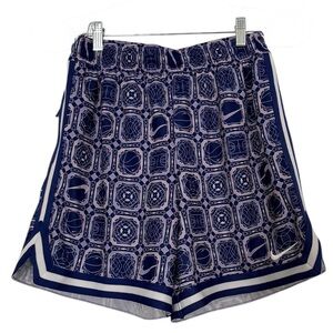Nike DNA DRI-FIT 5" KIDS BASKETBALL SHORTS IN DEEP NIGHT/WHITE 
SIZE: XL